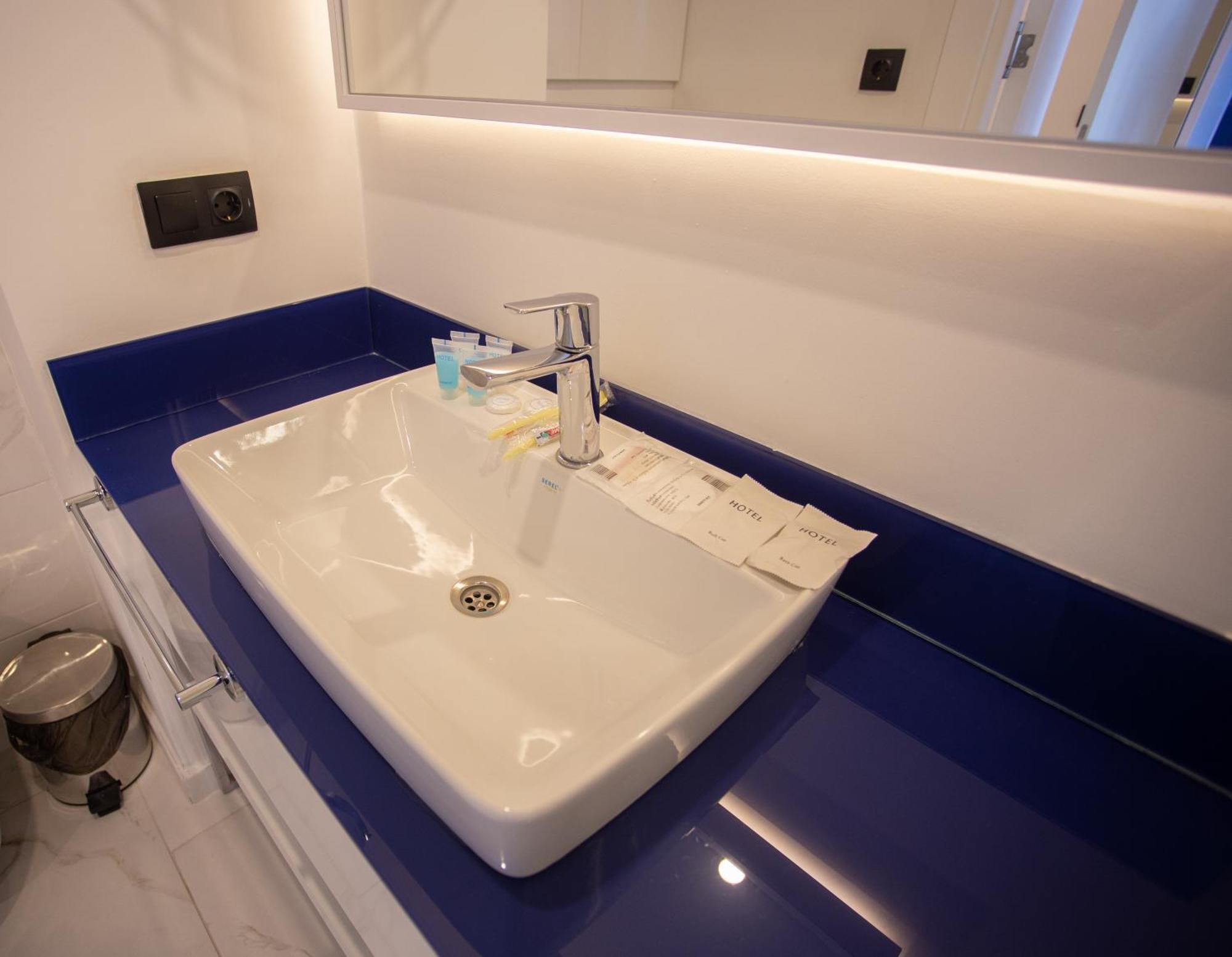 Batumi Concept Hotel Экстерьер фото