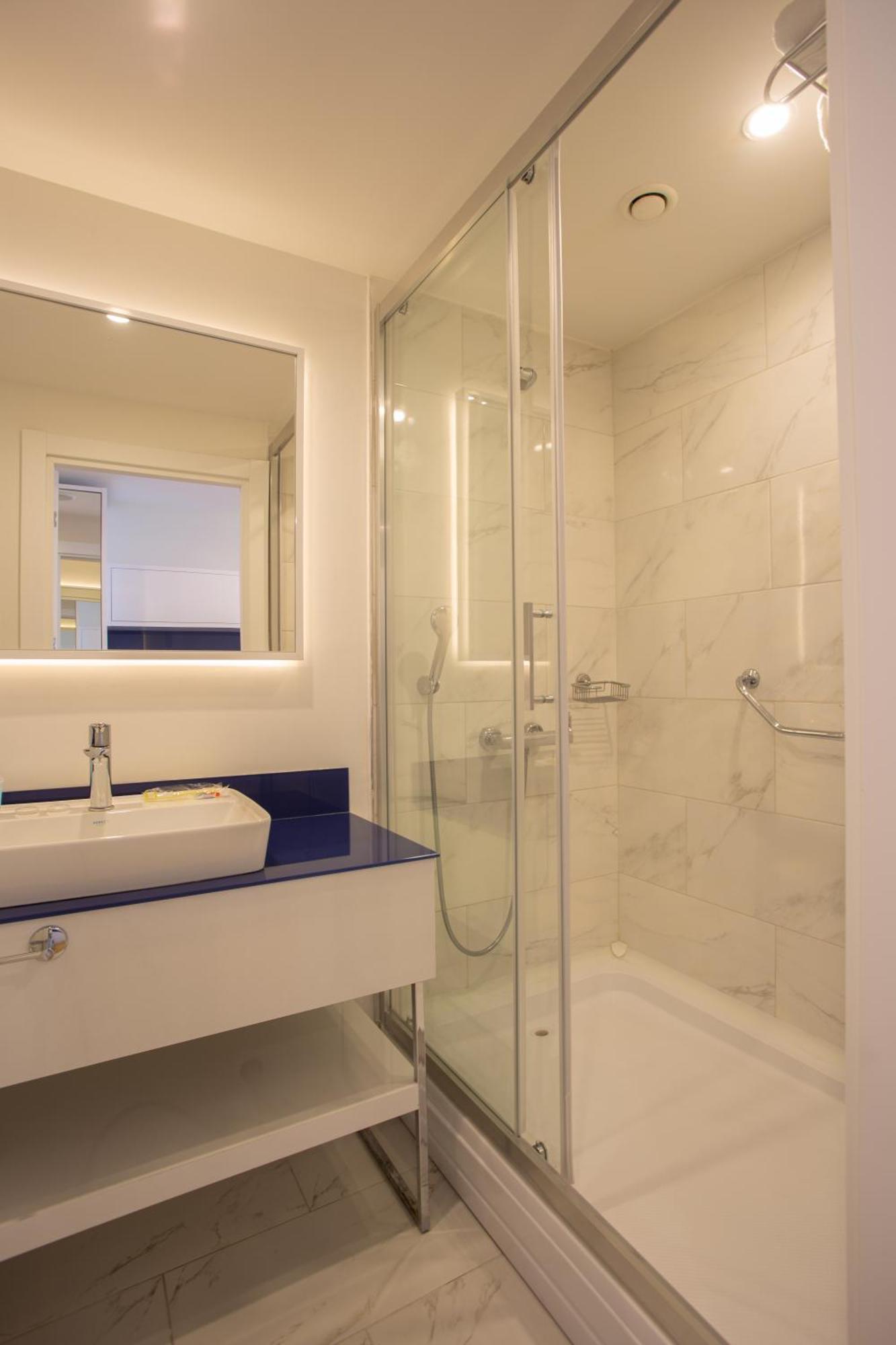 Batumi Concept Hotel Экстерьер фото